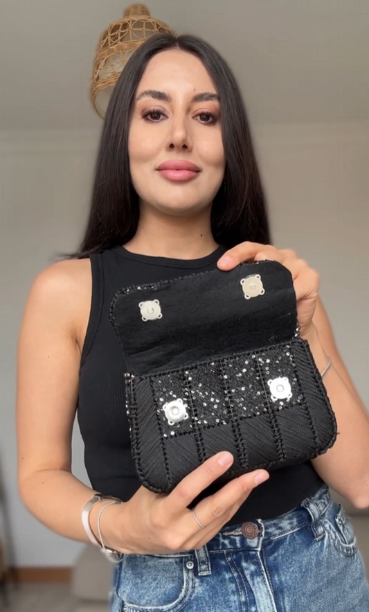 How to Make a Gorgeous Black Bag Using Sensy’s New Pailette Threads