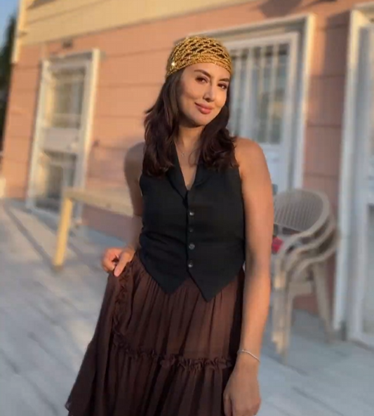 Create Your Own Elegant Hair Accessory with Just Yarn and a Hook!