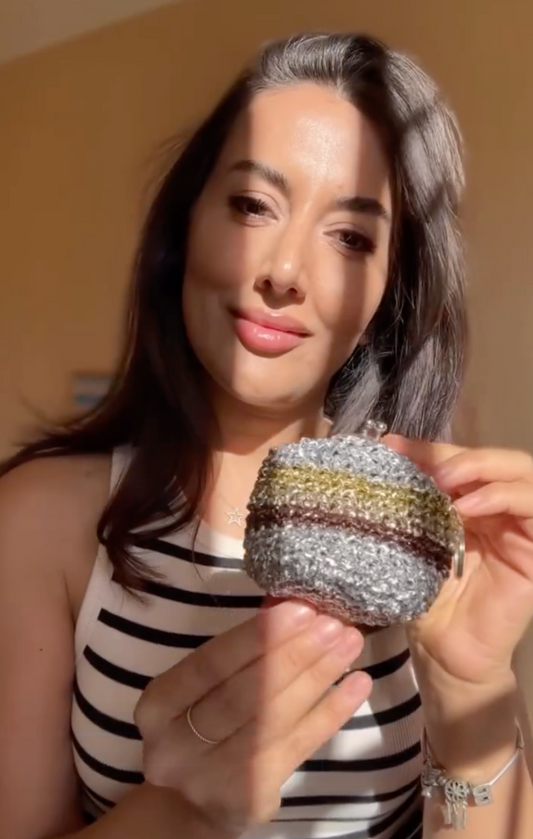 How to Make a Super Easy Keychain Using Sensy’s Metallic Yarns