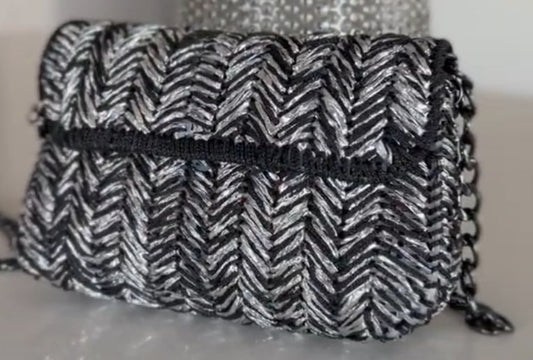 How To Make A Bag Without Knowing Crochet or Knitting