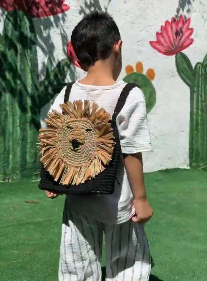 DIY Kindergarten Backpack with Sensy’s Softee Raffia Yarn