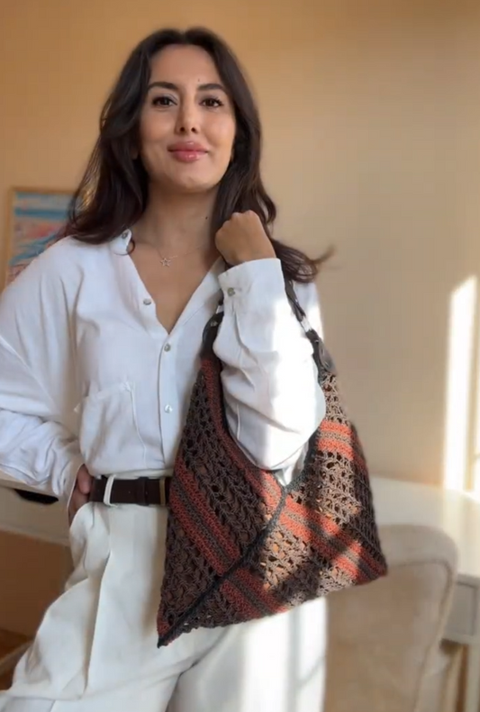 DIY One-Piece Bag with Sensy’s Chic & Easy Yarns